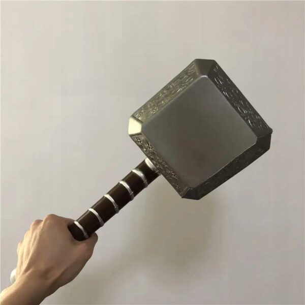 Młot Thora 1:1 Gumowy młot Mjolnir młot superbohatera do cosplayu, dekoracji lub zabawy - obrazek 6