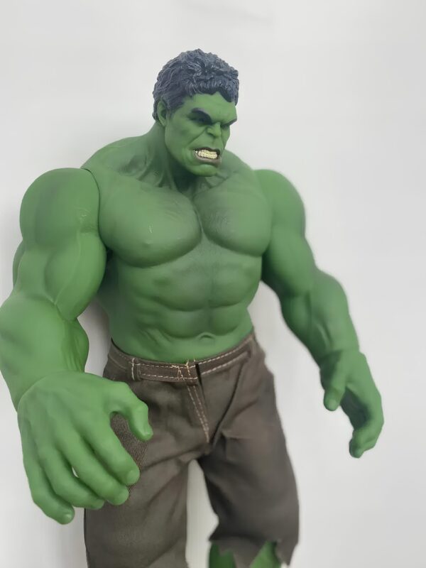 Duża figurka Hulk z uniwersum Avengers 42 cm realistyczna kolekcjonerska zabawka z ruchomymi elementami - obrazek 2