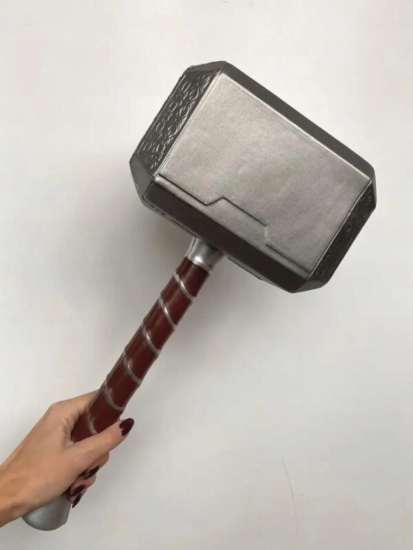 Młot Thora 1:1 Gumowy młot Mjolnir młot superbohatera do cosplayu, dekoracji lub zabawy - obrazek 2