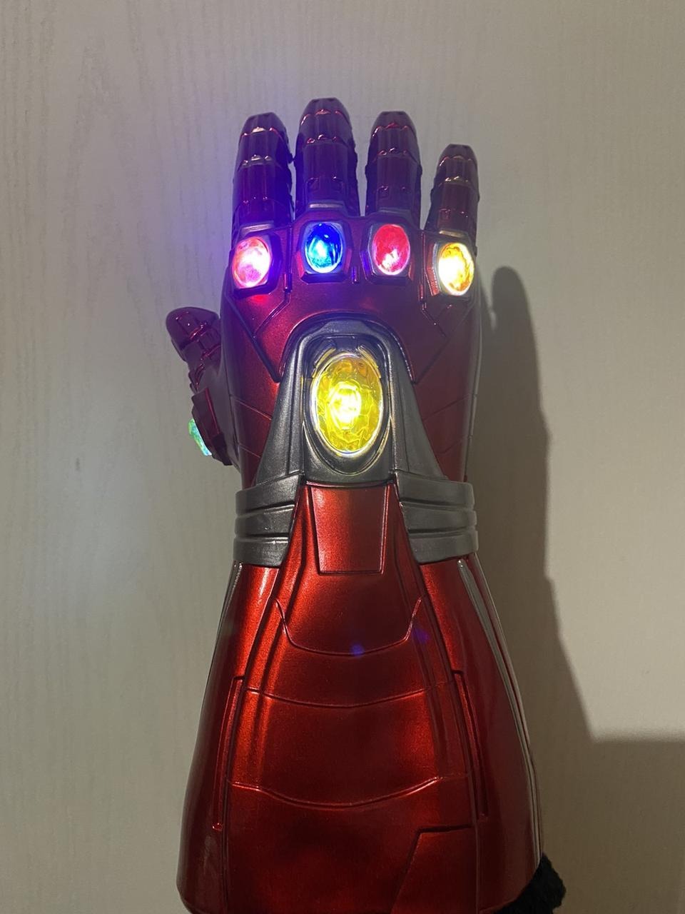 Rękawica Iron Mana, która świeci! Avengers, Rękawica Iron Man 30 cm - obrazek 5
