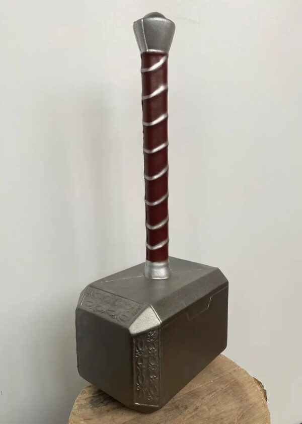 Młot Thora 1:1 Gumowy młot Mjolnir młot superbohatera do cosplayu, dekoracji lub zabawy - obrazek 9