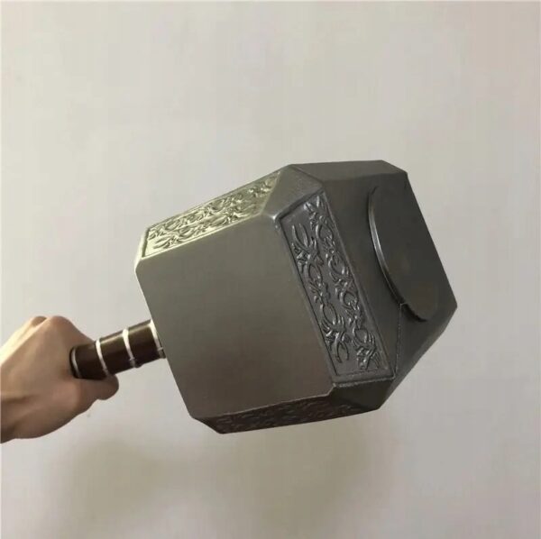 Młot Thora 1:1 Gumowy młot Mjolnir młot superbohatera do cosplayu, dekoracji lub zabawy - obrazek 5