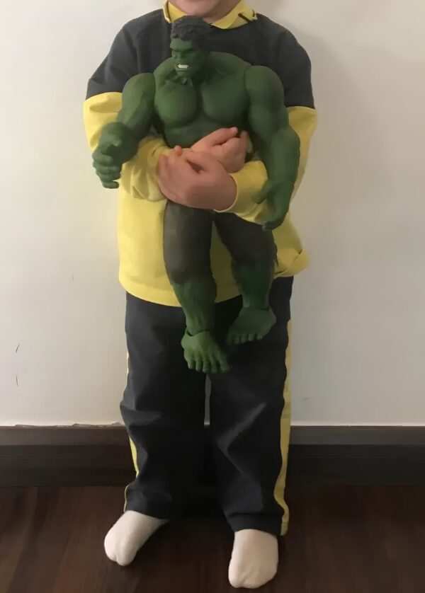 Duża figurka Hulk z uniwersum Avengers 42 cm realistyczna kolekcjonerska zabawka z ruchomymi elementami - obrazek 8