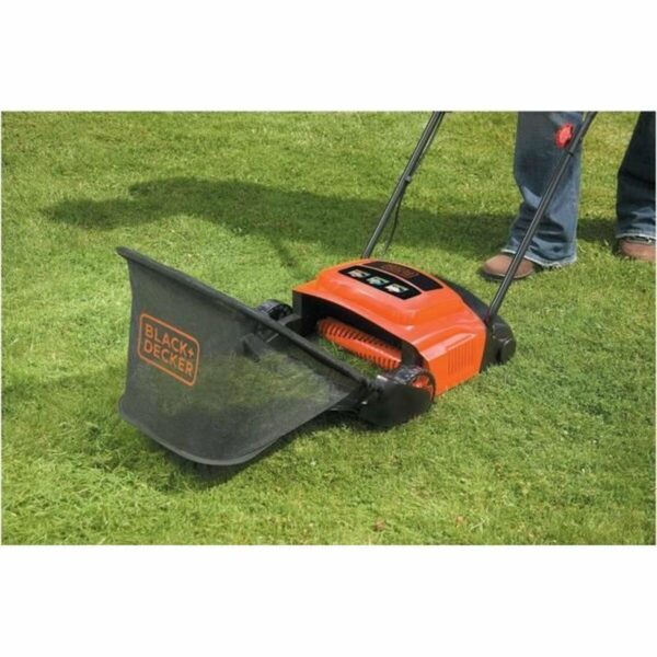 Aerator do trawnika Black & Decker GD300-QS - obrazek 2