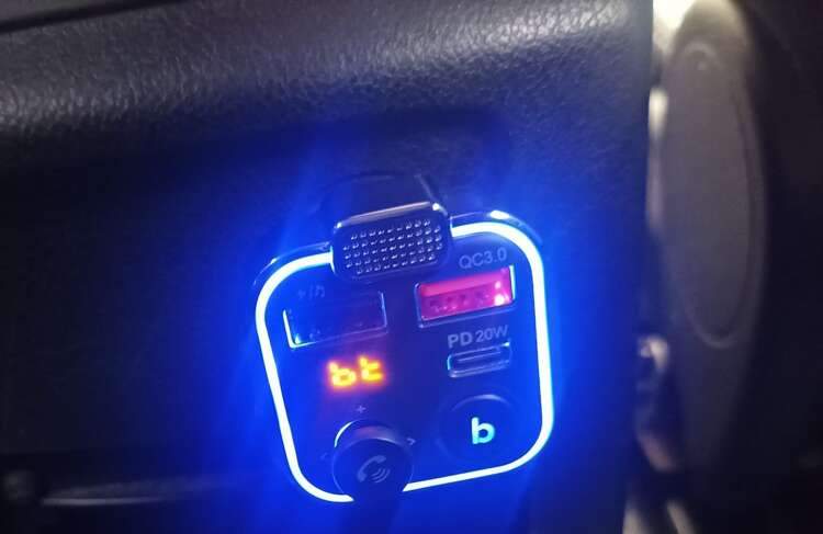 Transmiter/ ładowarka bluetooth FM Xtrobb 22355 - obrazek 9